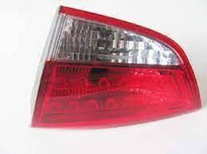 92406-2S020.jpeg چراغ خطر عقب راست روی صندوق توسان - تصویر 1